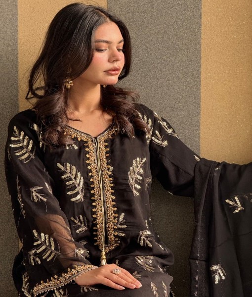 632 - Embroidered chiffon 