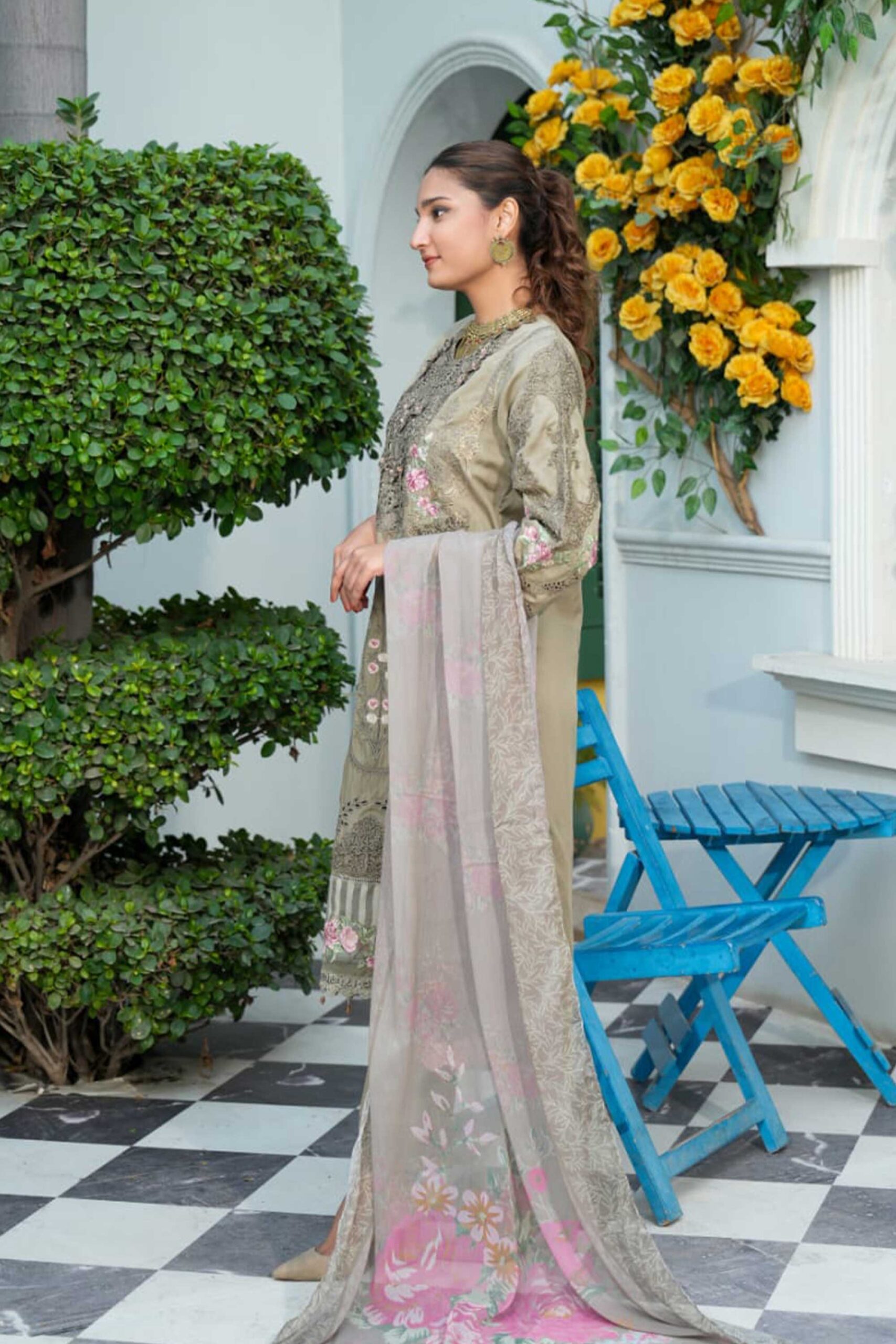 3 Piece Embroidered Viscose Suit - Image 2