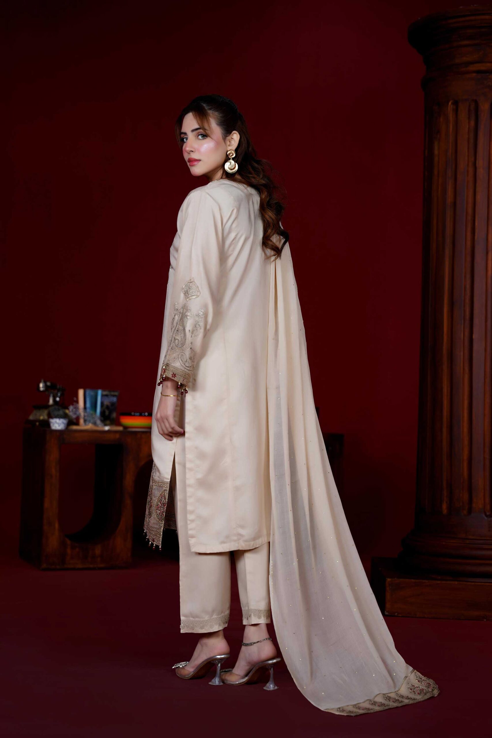 3 Piece Embroidered Viscose Suit - Image 3